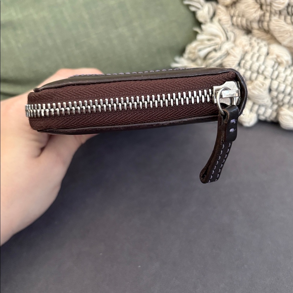 Vintage Coach Chelsea Zip Around Wallet - Picture 3 of 9